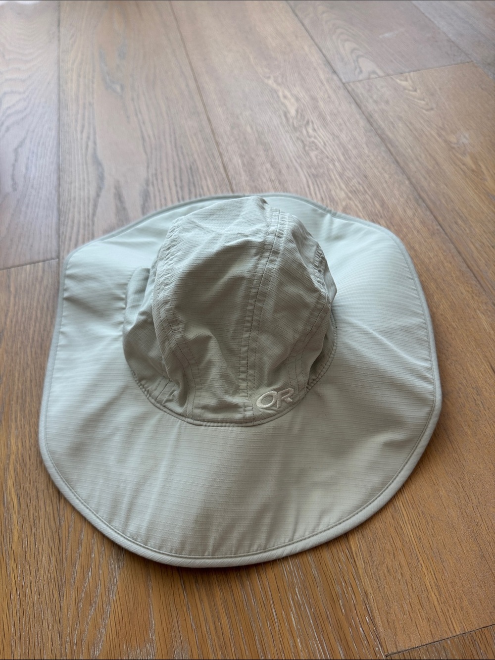 Outdoor Research Oasis Wide Brim Sun Sombrero Hat